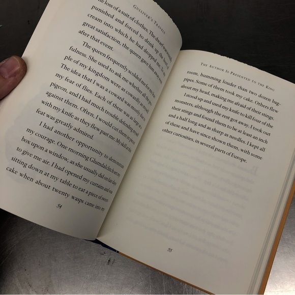 Classic Starts: Gulliver’s Travels, Hardback book. - Picture 3 of 6